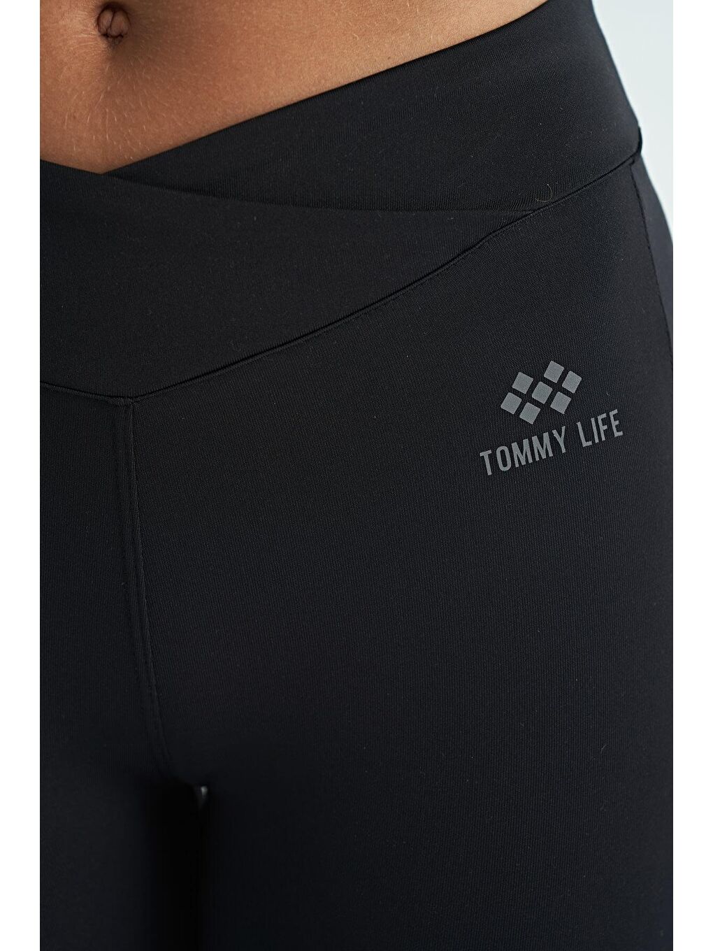 TOMMYLIFE Siyah Renk Bloklu Fileli Yüksek Bel Slim Fit Dalgıç Kumaş Kadın Tayt - 94632 - 4