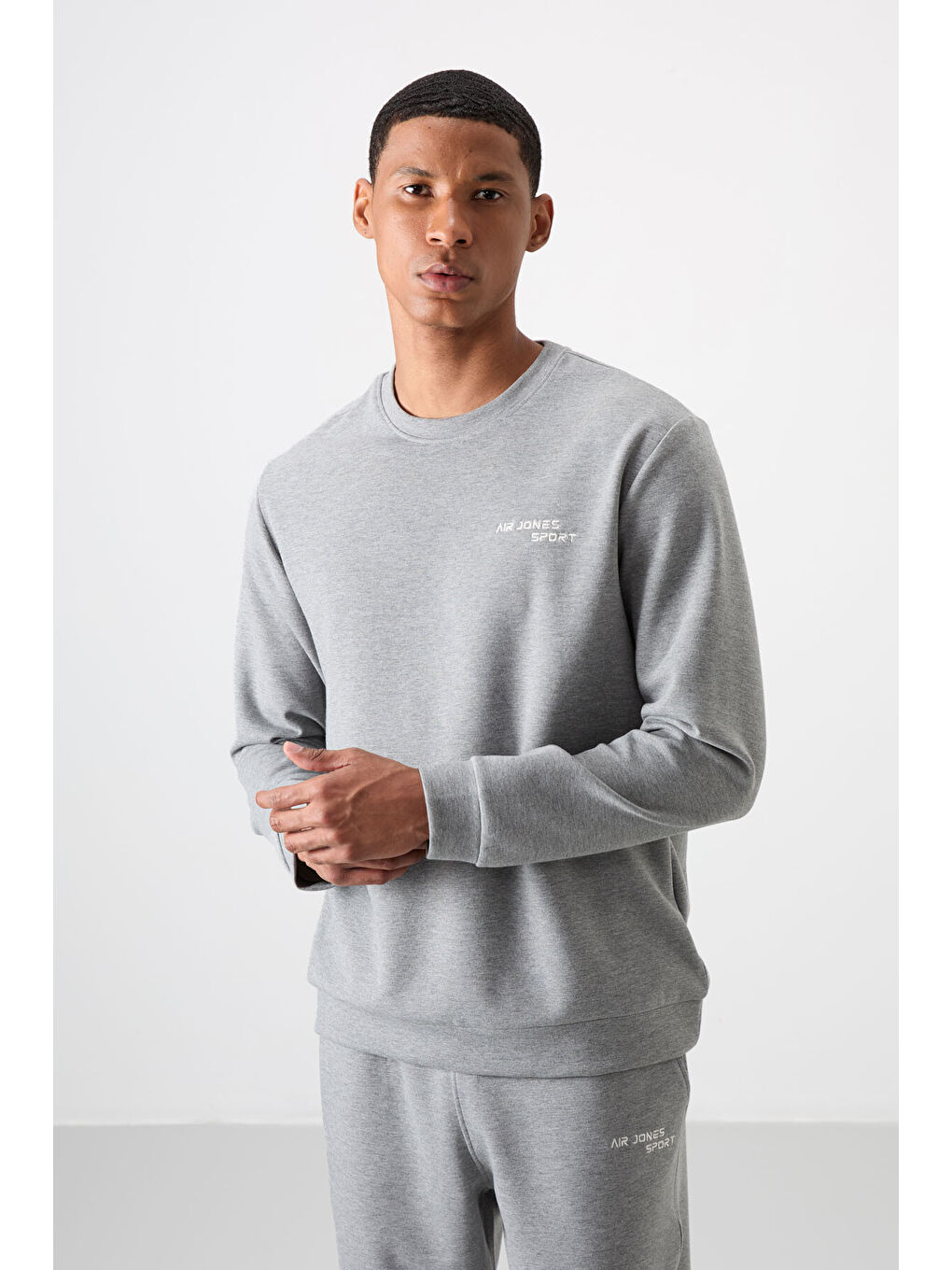 Gri Pamuklu Kalın Yumuşak Dokulu Comfort Fit Nakışlı Erkek Eşofman Takım - 85254-2