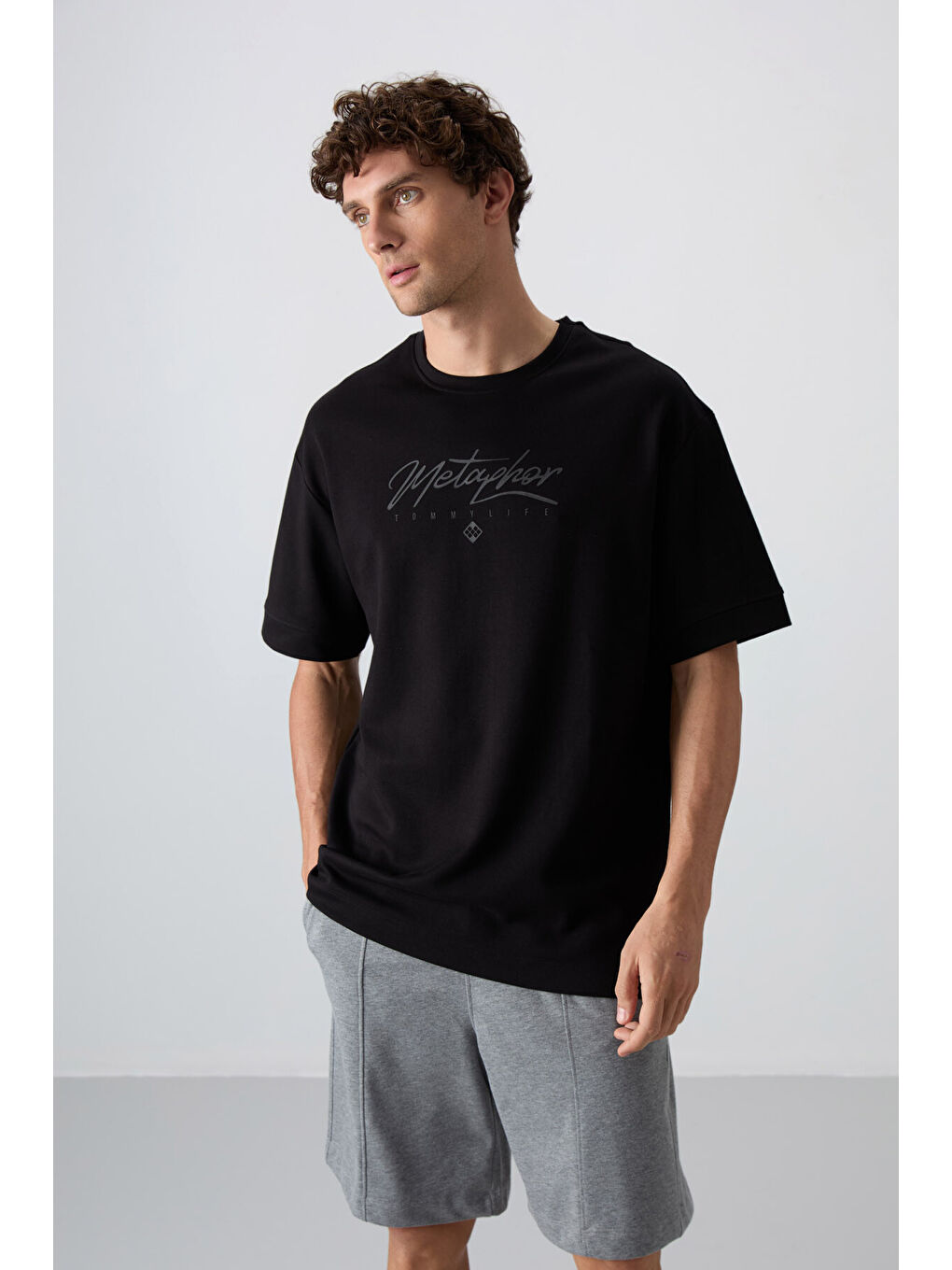 Siyah Pamuklu Kalın Yumuşak Dokulu Oversize Fit Baskılı Erkek Tişört - 88320