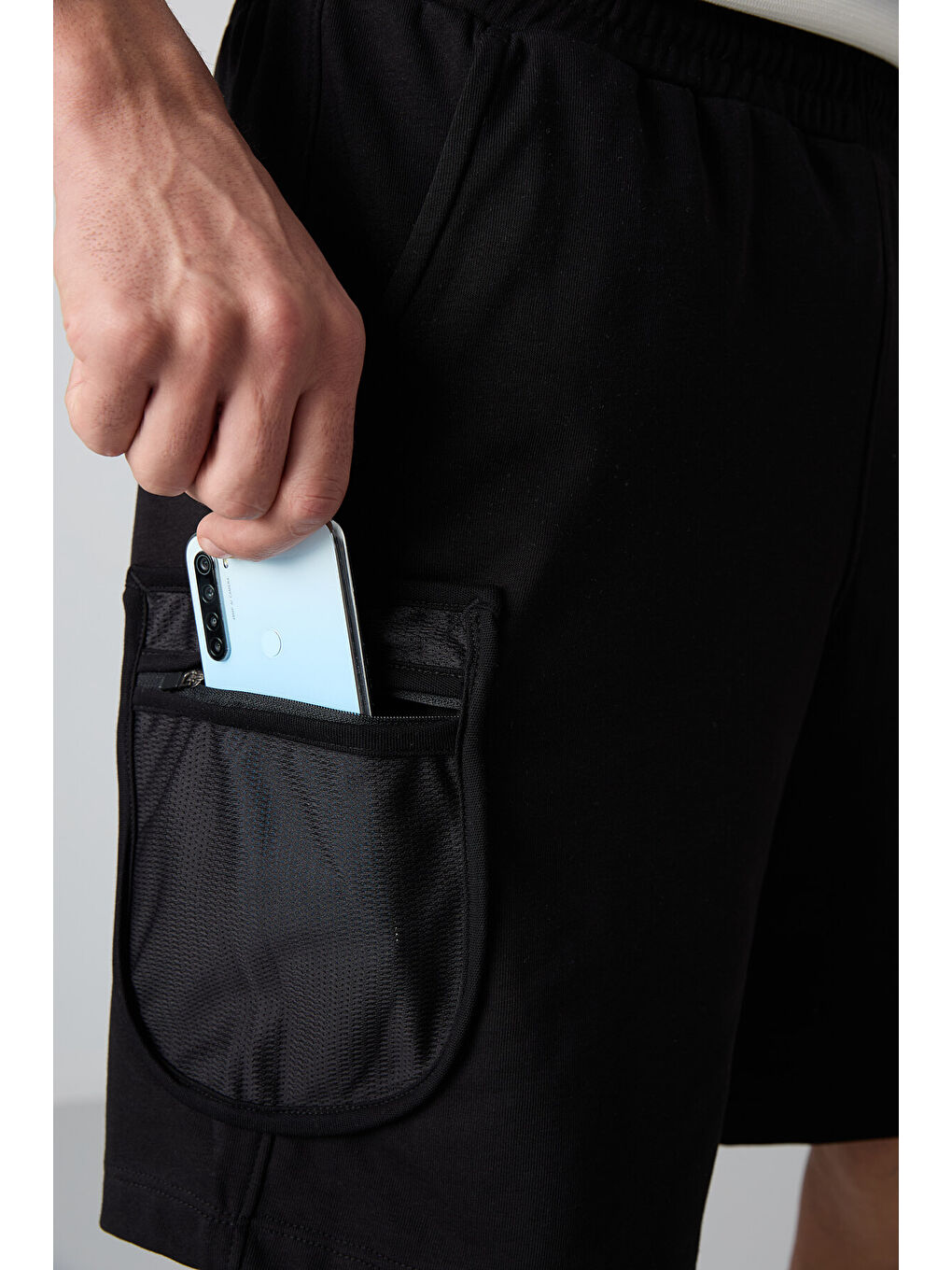 Siyah Pamuklu Kalın Yumuşak Dokulu Comfort Fit Baskılı Erkek Şort - 81266-2