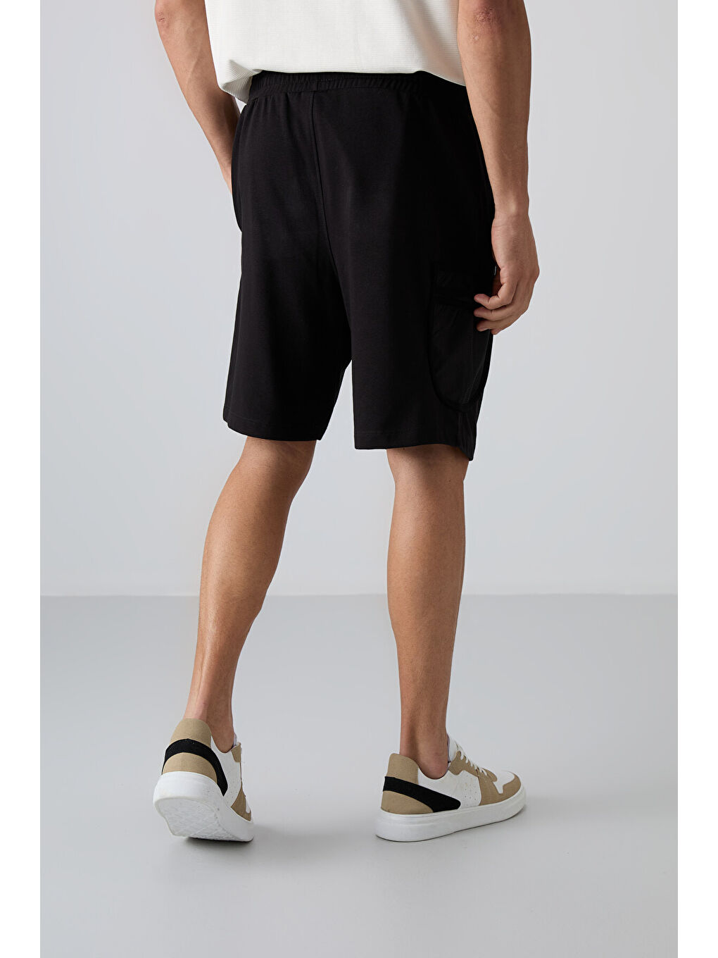 Siyah Pamuklu Kalın Yumuşak Dokulu Comfort Fit Baskılı Erkek Şort - 81266-4