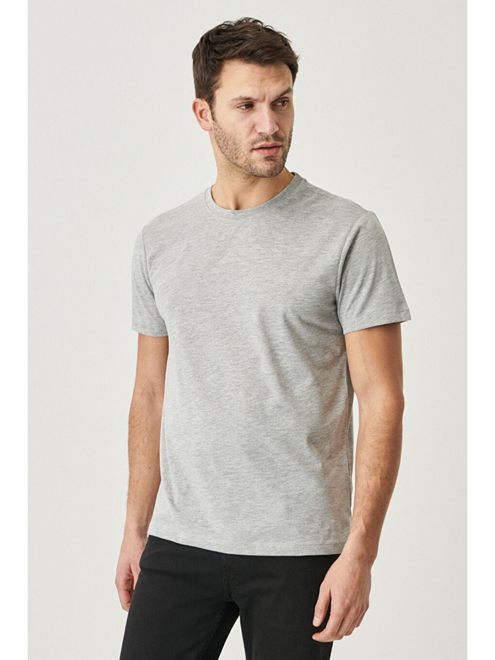 Erkek Gri Melanj Slim Fit Dar Kesim %100 Pamuk Bisiklet Yaka Kısa Kollu Tişört