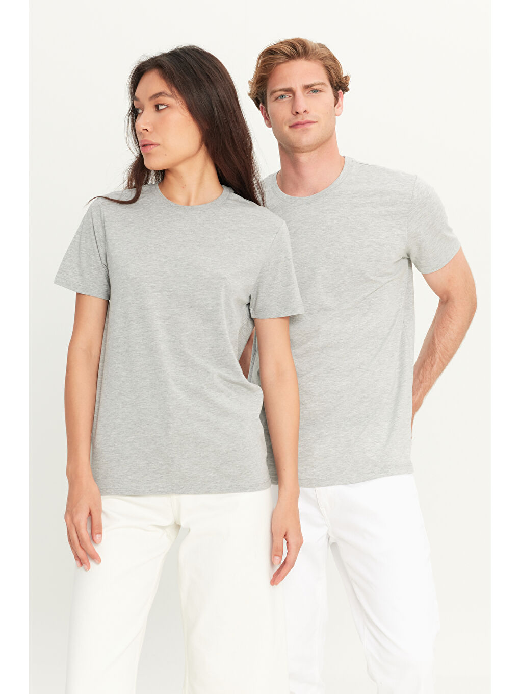 Erkek Gri Melanj Slim Fit Dar Kesim %100 Pamuk Bisiklet Yaka Kısa Kollu Tişört-1