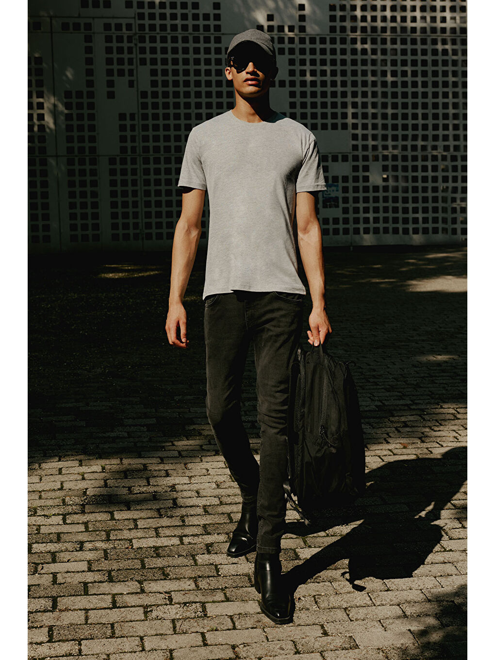 Erkek Gri Melanj Slim Fit Dar Kesim %100 Pamuk Bisiklet Yaka Kısa Kollu Tişört-3