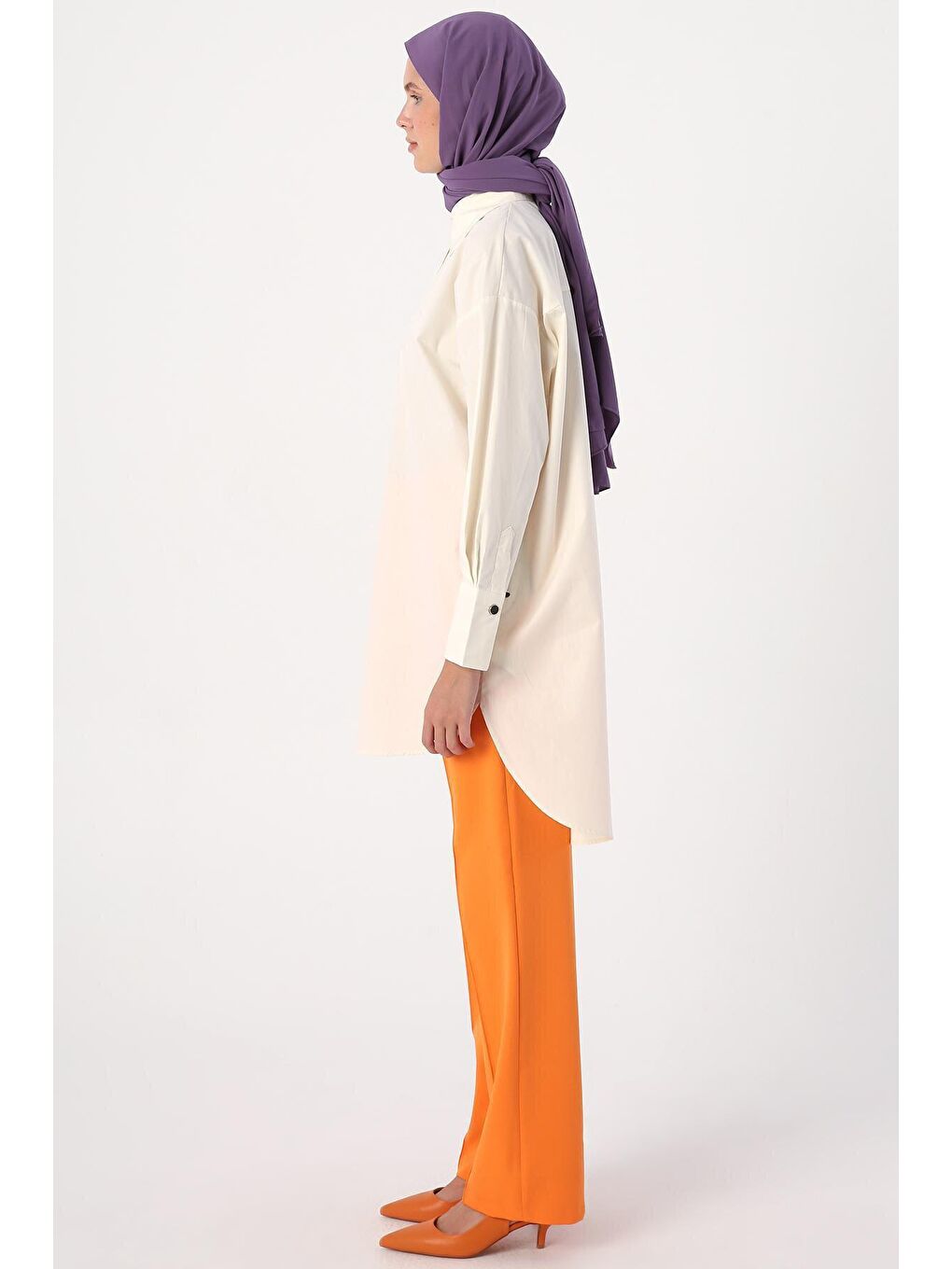 Ekru Yanı Süs Patlı Detaylı Gömlek Tunik-2