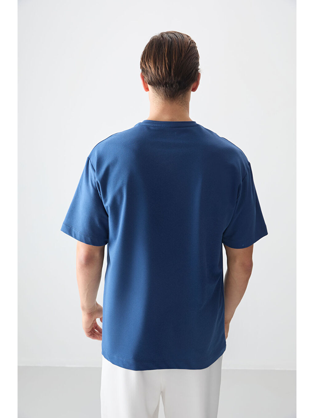 Mavi Pamuklu Kalın Yumuşak Dokulu Oversize Fit Baskılı Erkek Tişört - 88373-4