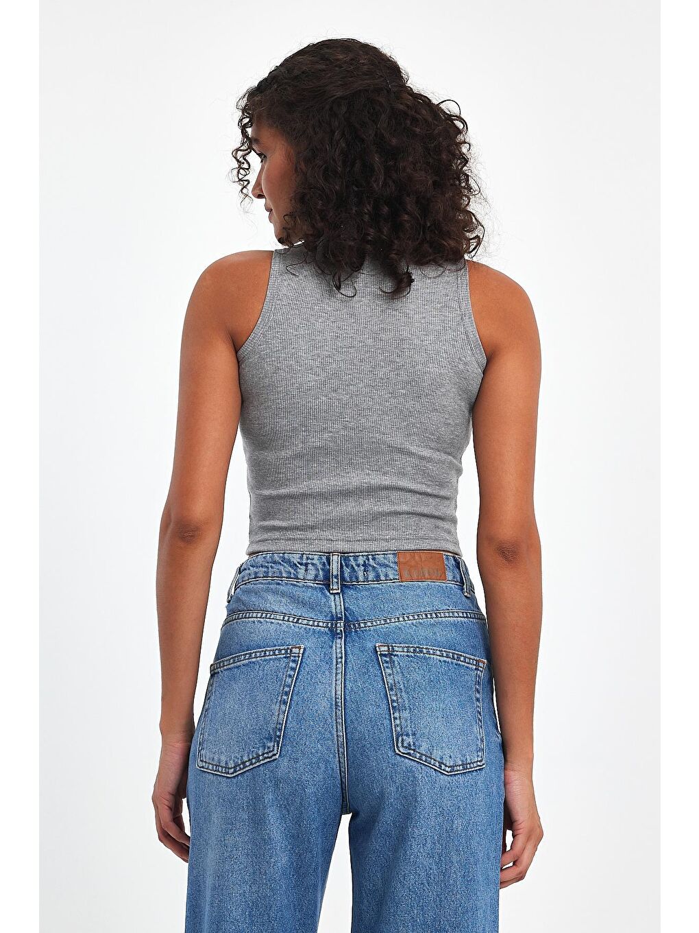 MMETALIC Kadın Gri Fitilli Görünümlü Askılı Kalın Esnek Örme Basic Crop Atlet Bluz - 5