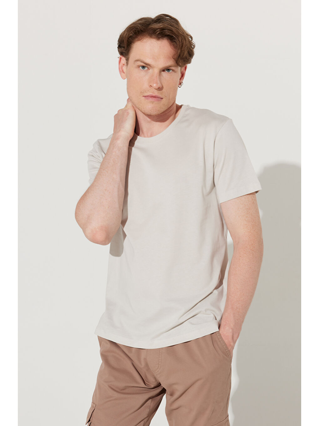 Erkek Gri Slim Fit Dar Kesim %100 Pamuk Bisiklet Yaka Kısa Kollu Tişört-5