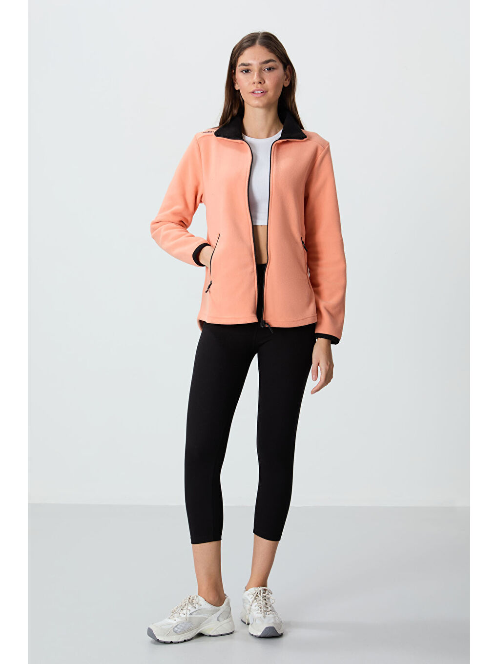 Turuncu Kavun İçi Dik Yaka Fermuarlı Rahat Form Kadın Polar Sweatshirt - 97173-1