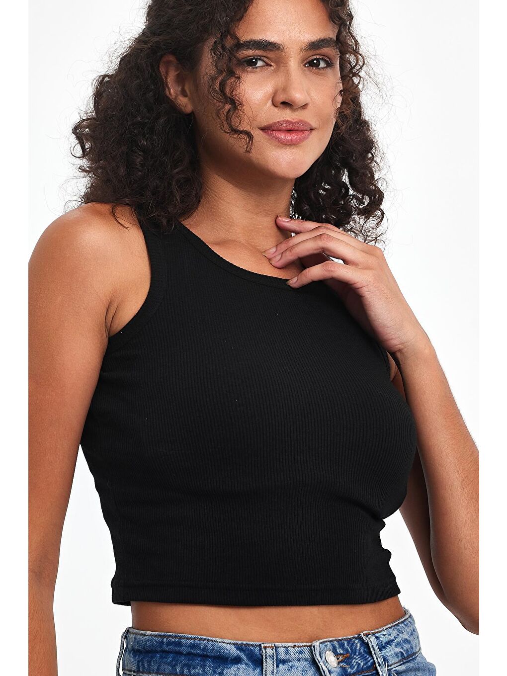 Kadın Siyah Fitilli Görünümlü Askılı Kalın Esnek Örme Basic Crop Atlet Bluz