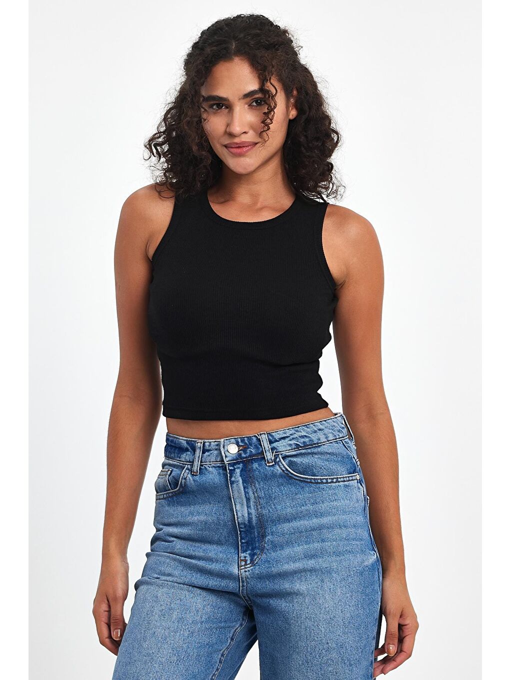 Kadın Siyah Fitilli Görünümlü Askılı Kalın Esnek Örme Basic Crop Atlet Bluz-2