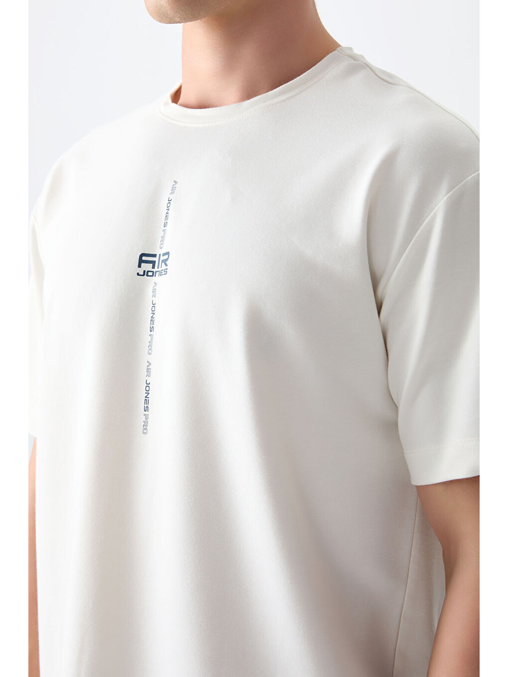 Ekru Pamuklu Kalın Yumuşak Dokulu Oversize Fit Baskılı Erkek Tişört - 88373-2