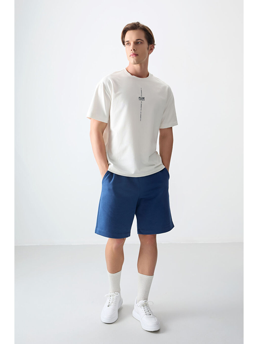 Ekru Pamuklu Kalın Yumuşak Dokulu Oversize Fit Baskılı Erkek Tişört - 88373-3