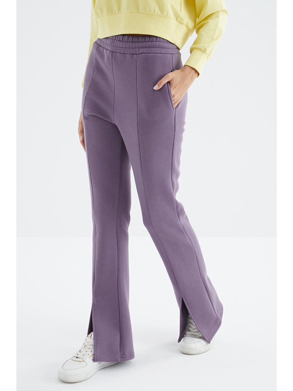 Mor Eflatun Yüksek Bel Ön Yırtmaç Detaylı Yan Cepli Rahat Form Kadın Eşofman Alt - 94625-1