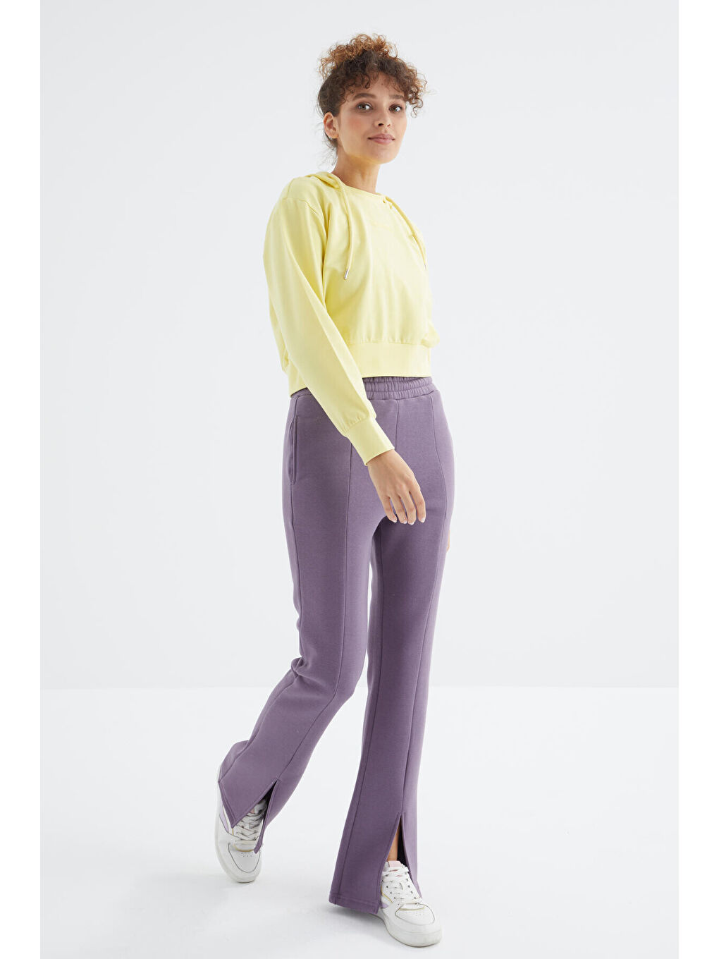 Mor Eflatun Yüksek Bel Ön Yırtmaç Detaylı Yan Cepli Rahat Form Kadın Eşofman Alt - 94625-2