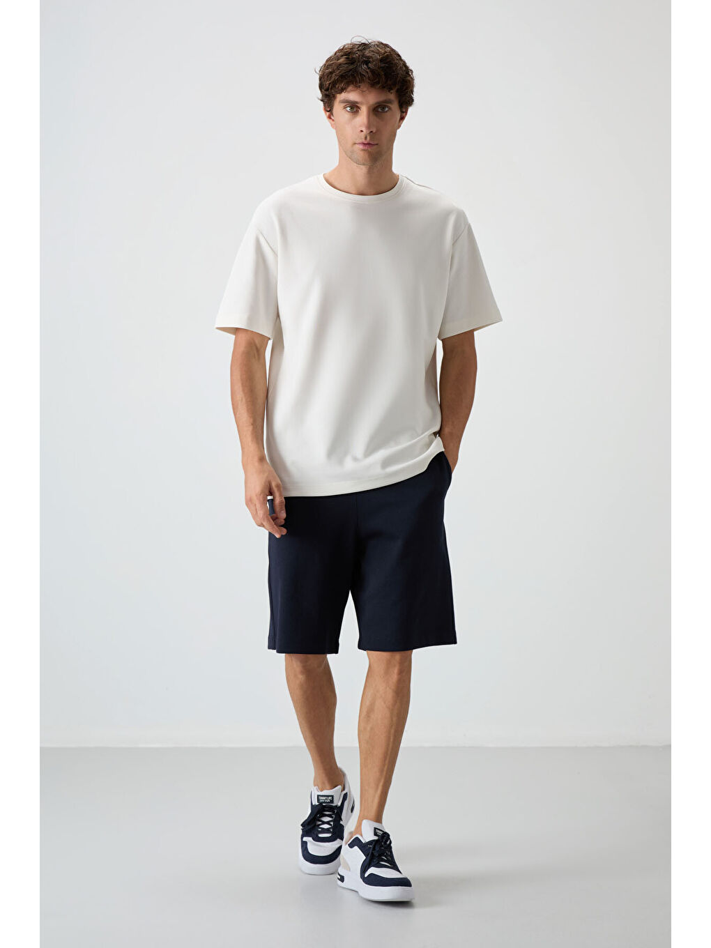 Ekru Eku - Lacivert Pamuklu Kalın Yumuşak Dokulu  Fit Basic Şortlu Takım - 85249