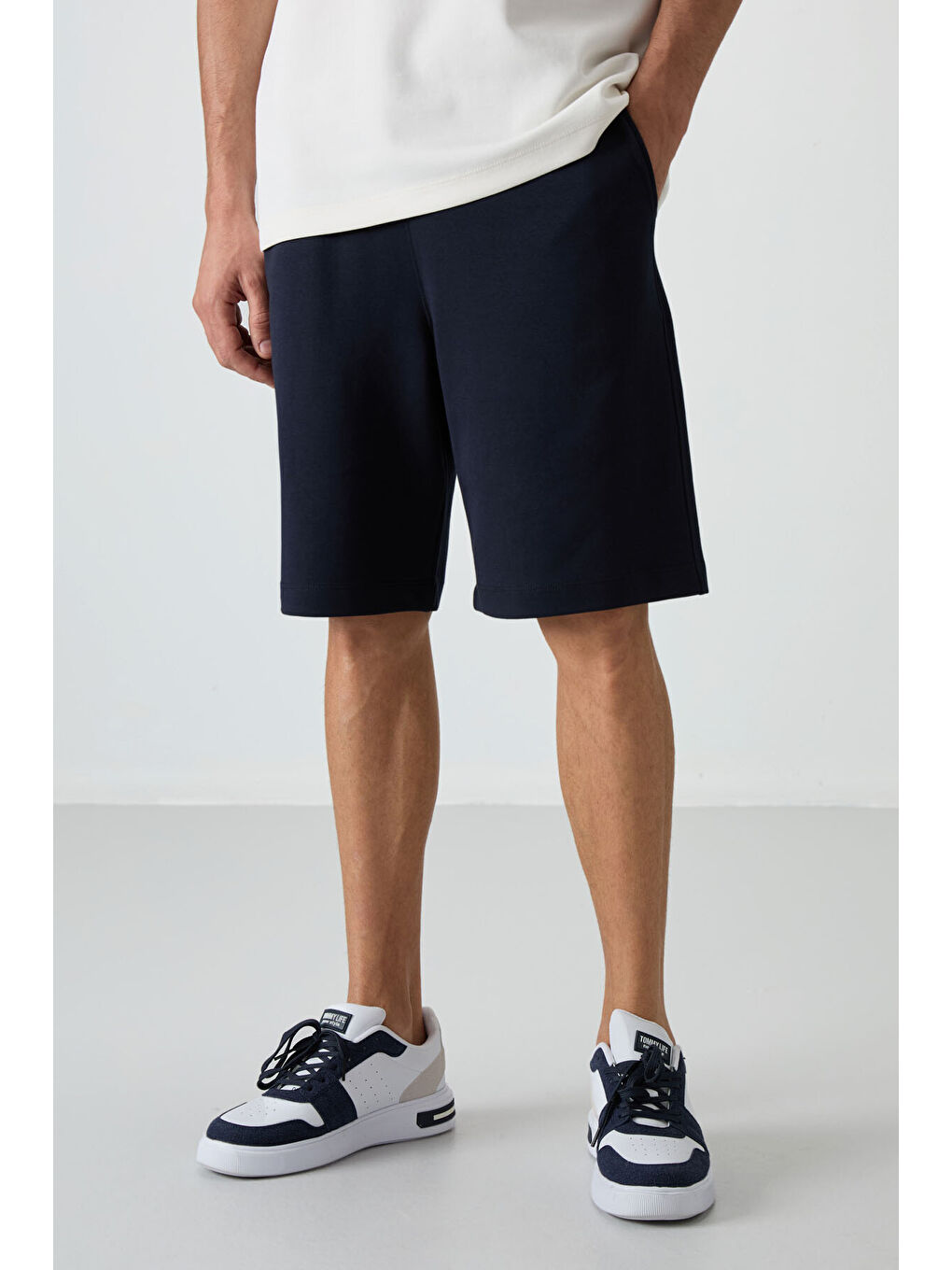 Ekru Eku - Lacivert Pamuklu Kalın Yumuşak Dokulu  Fit Basic Şortlu Takım - 85249-8