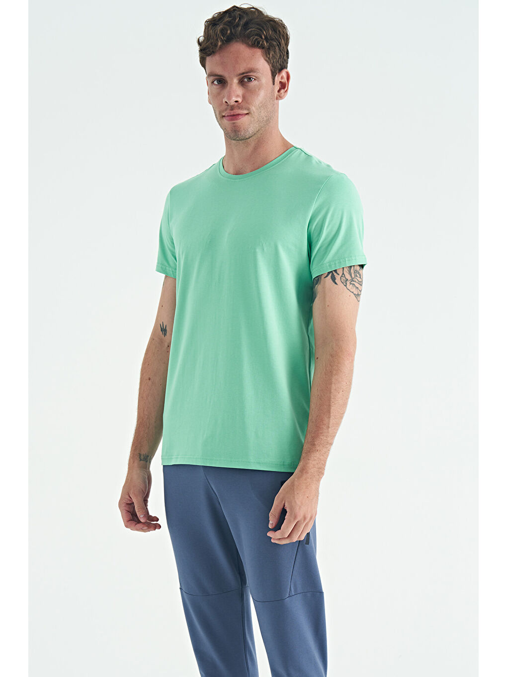 Turkuaz Calvin Su Yeşili Basic Erkek Tişört - 88245-1