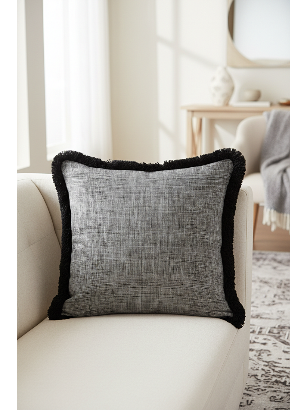 Karışık Lüks Dokulu Saçaklı Yastık Kılıfı - Modern Gri Siyah Püsküllü Kırlent Kılıfı-1
