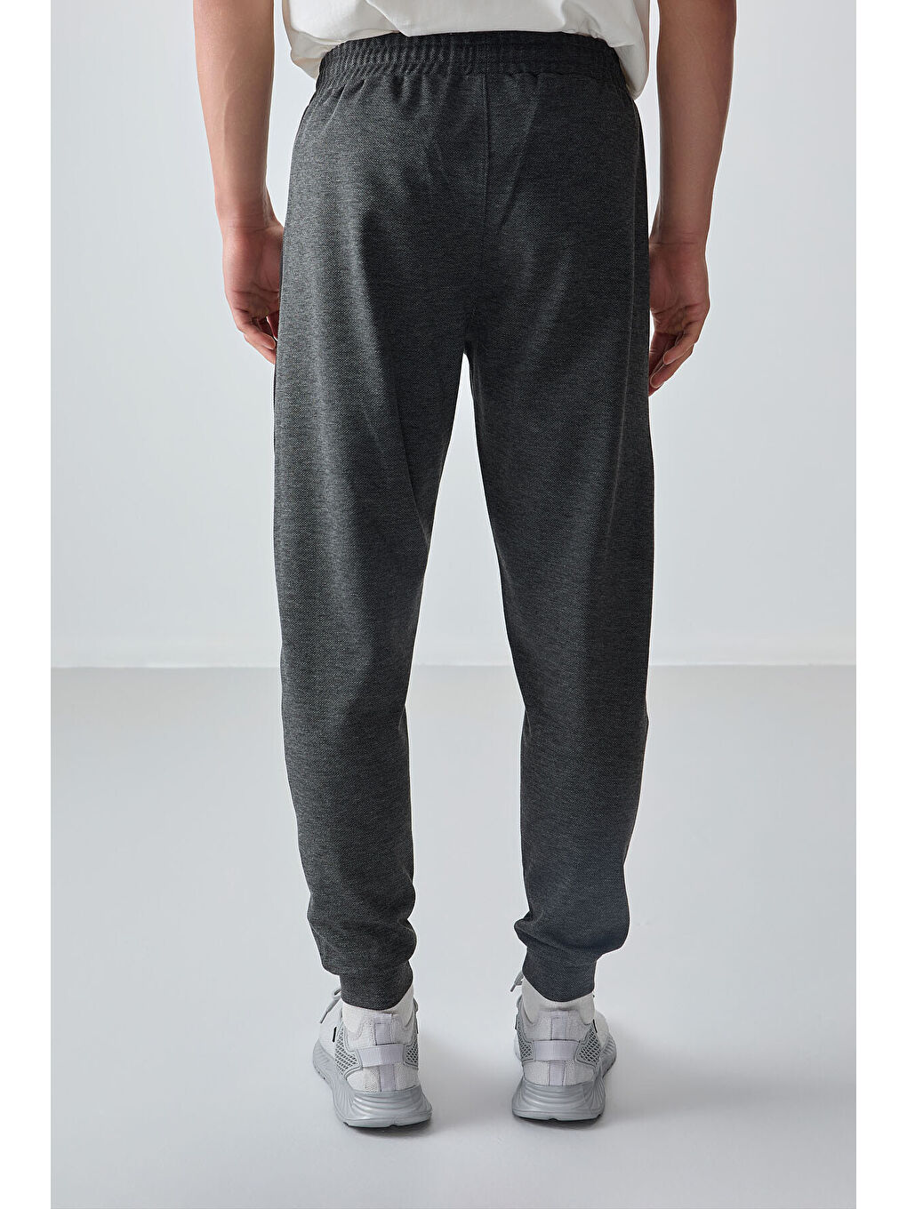 Antrasit Antrasıt Melanj Yüzeyi Dokulu Standart Fit Nakışlı  Eşofman Alt - 82126-4