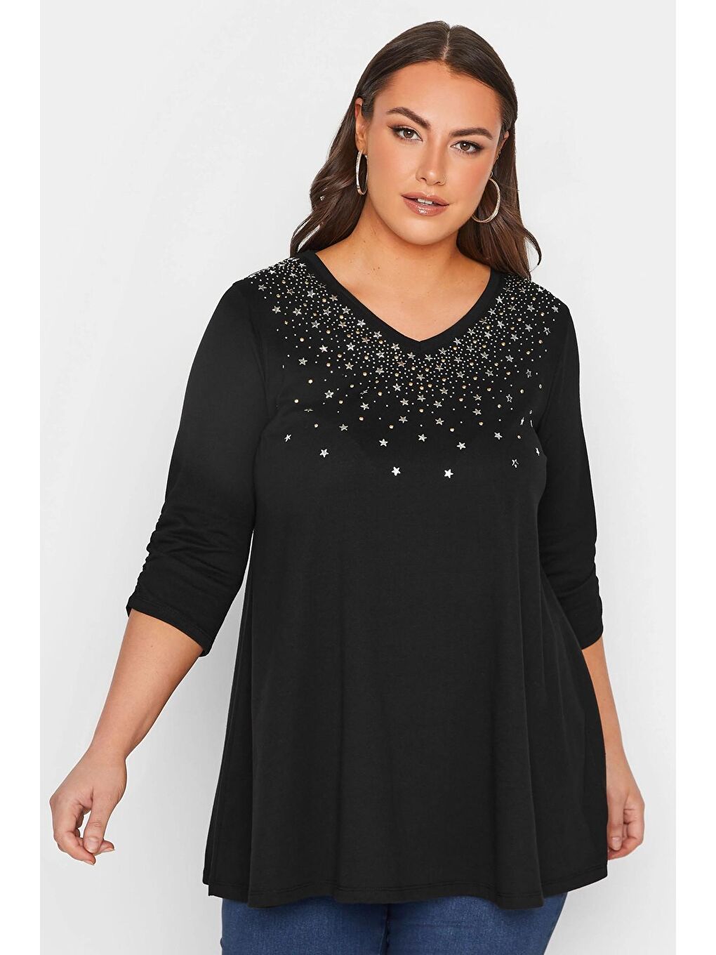 Siyah Büyük Beden V Yaka Yarım Kolları Büzgülü Önü İşleme Detaylı Bluz 302045