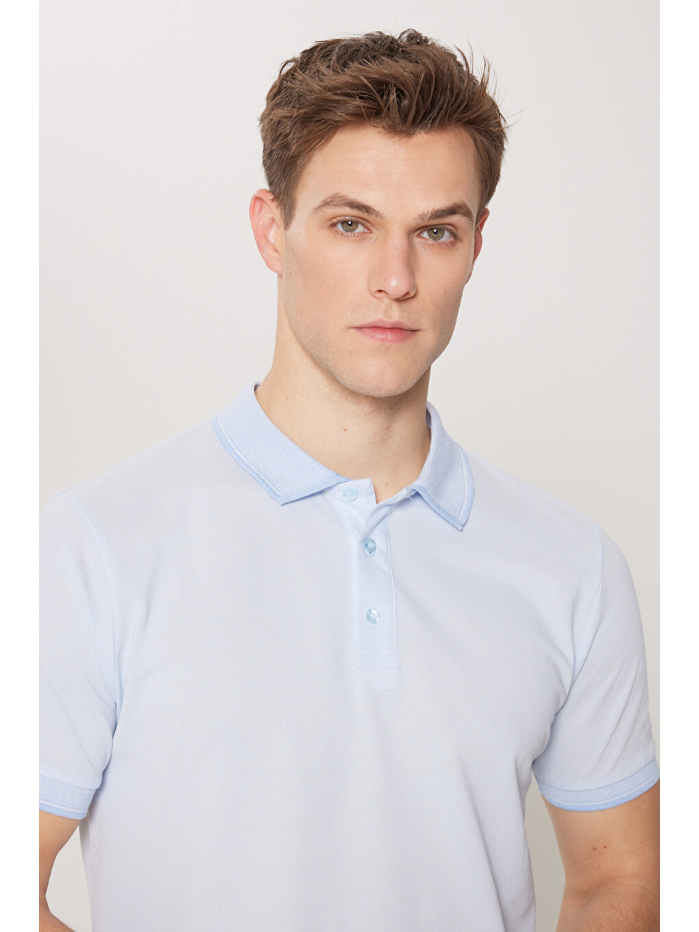 Erkek Açık Mavi Slim Fit Dar Kesim Kıvrılmaz Polo Yaka Kısa Kollu Tişört-6