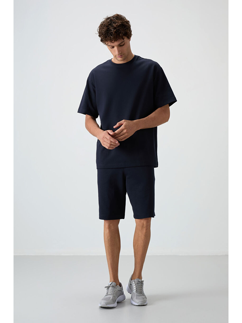 Lacivert Pamuklu Kalın Yumuşak Dokulu  Fit Basic Şortlu Takım - 85249