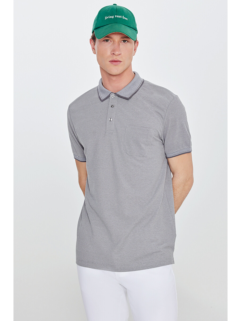 Erkek Gri Pamuklu Comfort Fit Rahat Kesim Polo Yaka Cepli Tişört-3