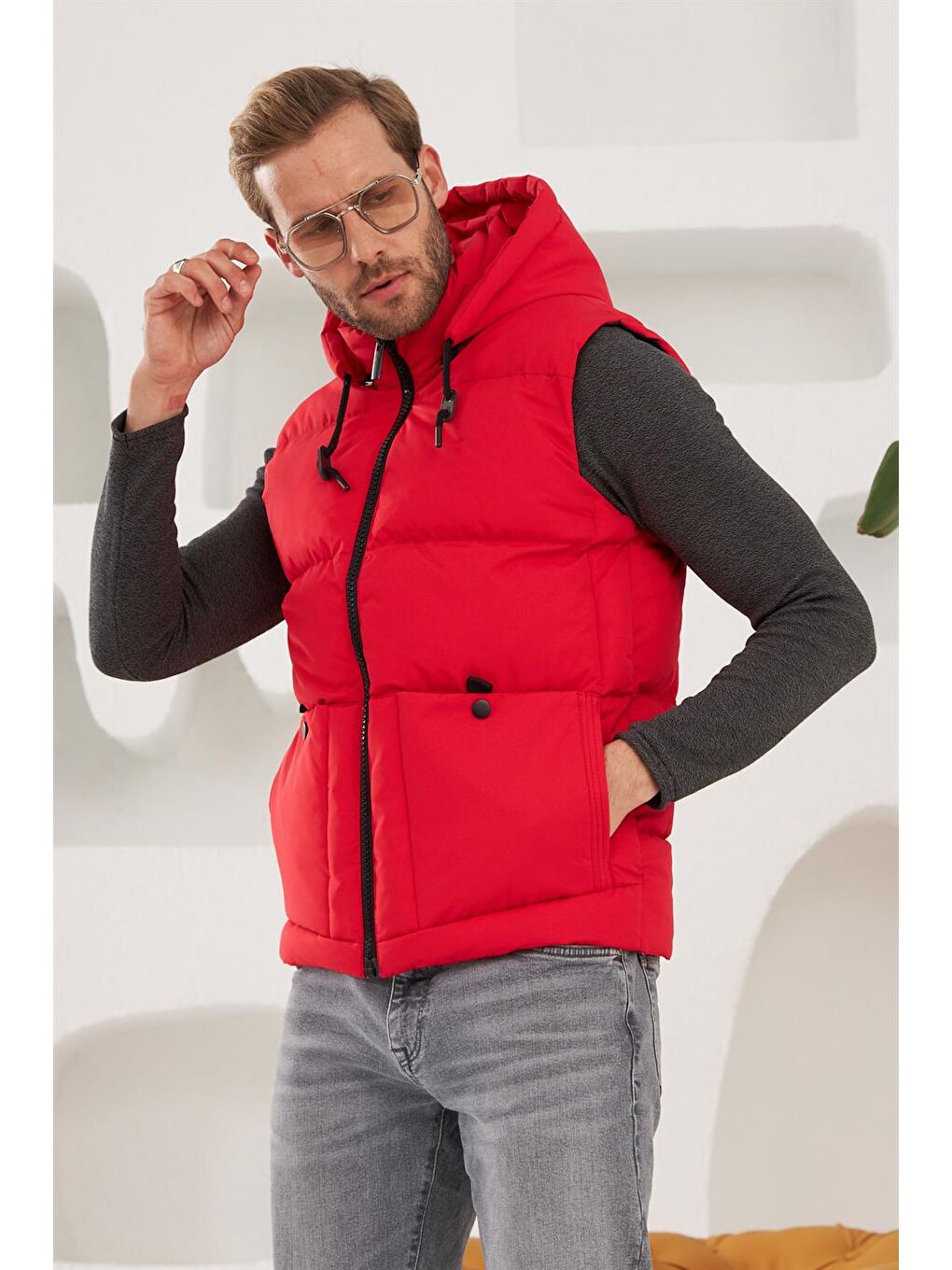 Erkek Çıkarılabilir Kapüşonlu Spor Şişme Yelek Kırmızı