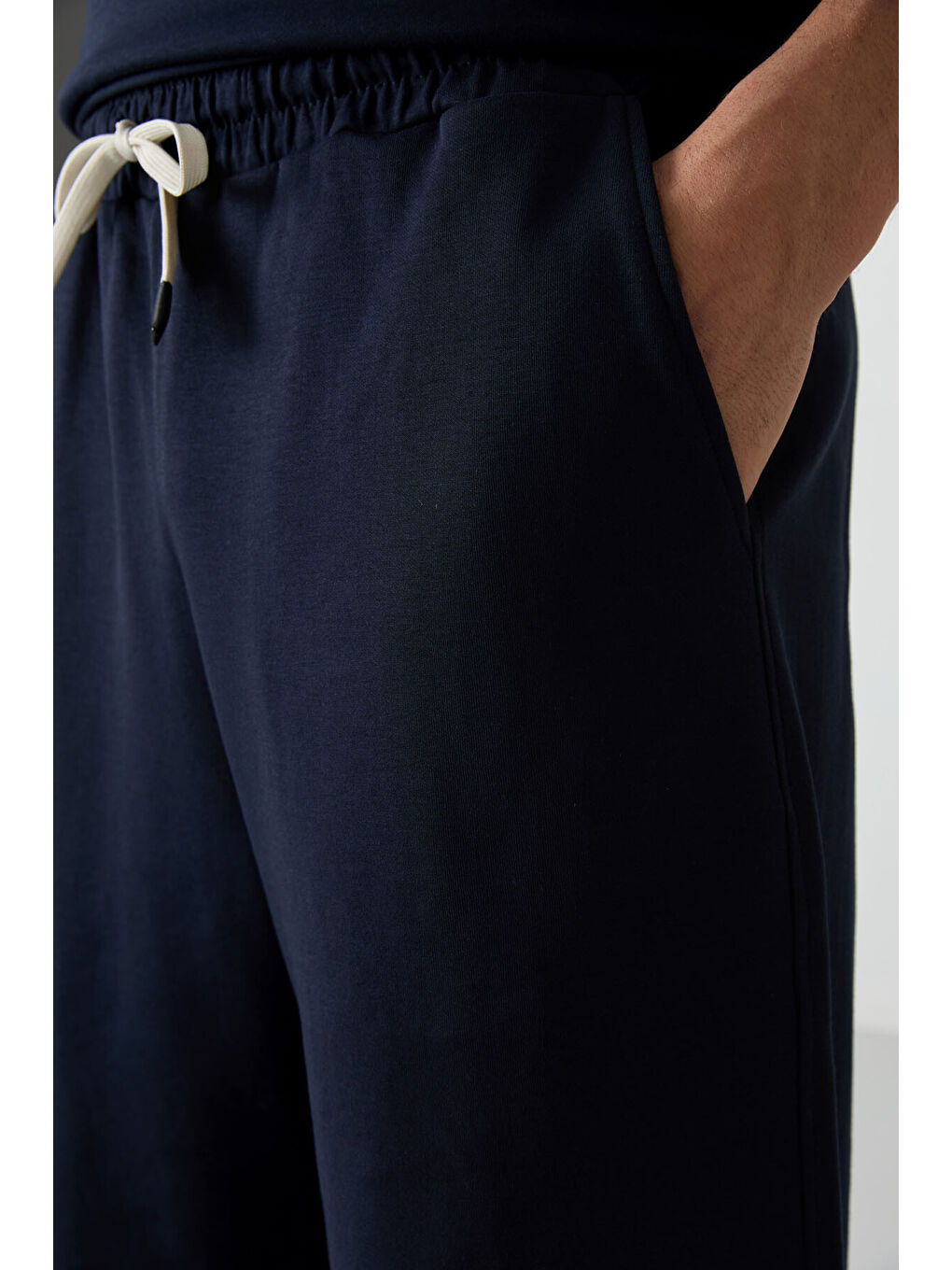 Lacivert Pamuklu Kalın Yumuşak Dokulu  Fit Basic Şortlu Takım - 85249-8