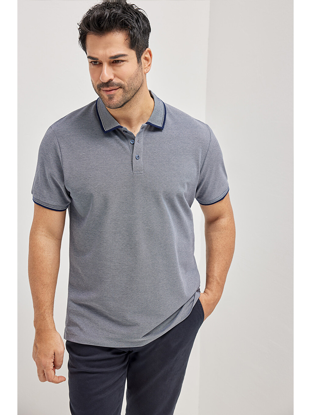 Erkek Lacivert Slim Fit Dar Kesim Kıvrılmaz Polo Yaka Kısa Kollu Tişört