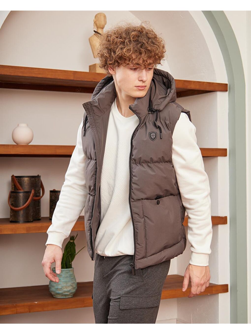 Erkek Çıkarılabilir Kapüşonlu Spor Şişme Yelek Antrasit-1