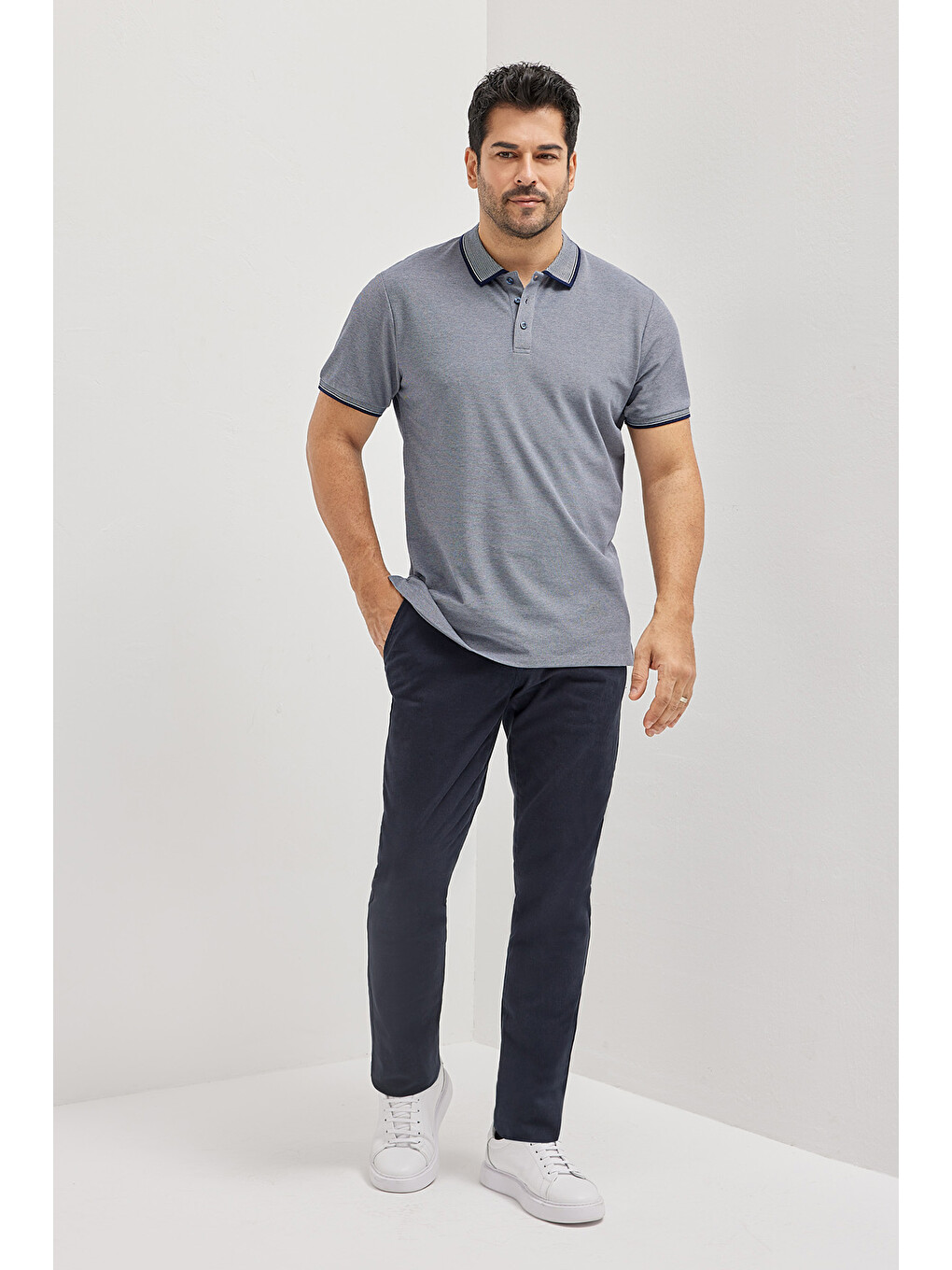 Erkek Lacivert Slim Fit Dar Kesim Kıvrılmaz Polo Yaka Kısa Kollu Tişört-1