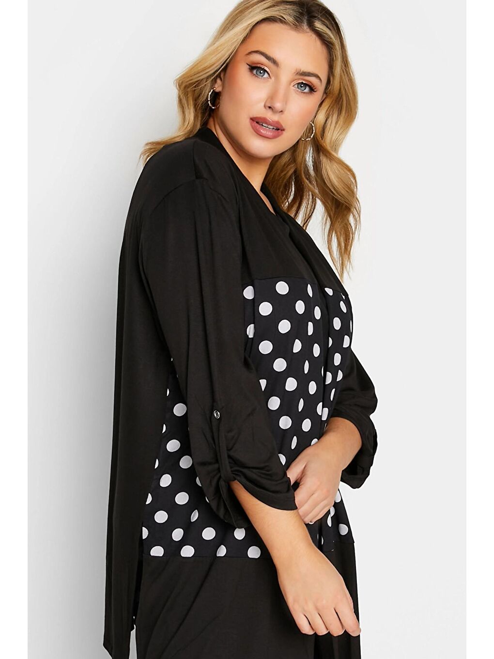 Siyah Büyük Beden Düğmesiz Puantiye Desenli Uzun Kollu Hırka 301318-3