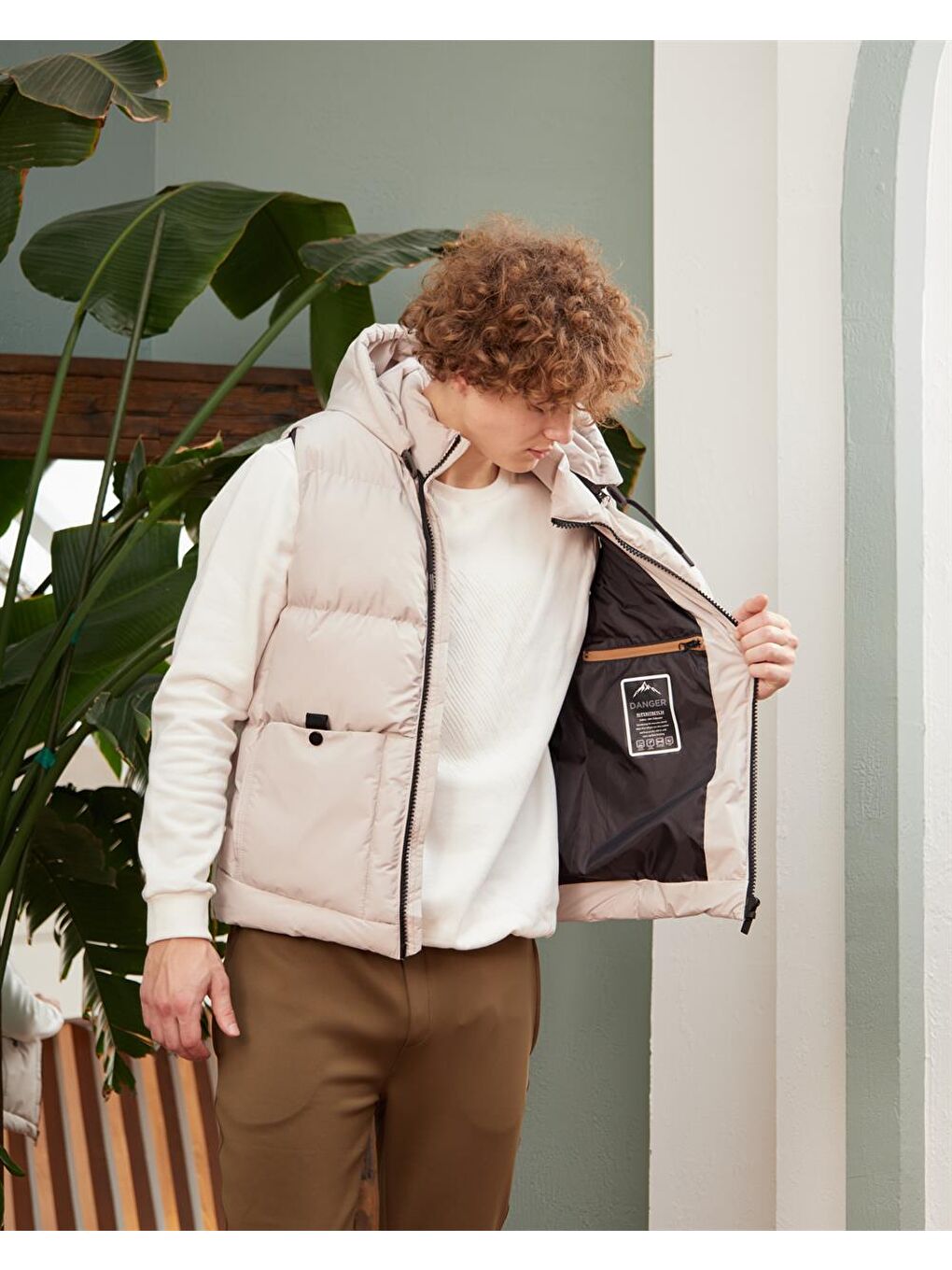 Bej Erkek Çıkarılabilir Kapüşonlu Spor Şişme Yelek Taş-4