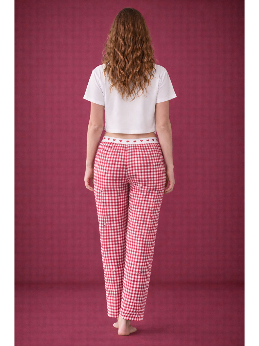 Kırmızı Sevgililer Günü Temalı Kadın Pamuklu Oversize T-shirt Ekose Desenli Pijama Takımı-4