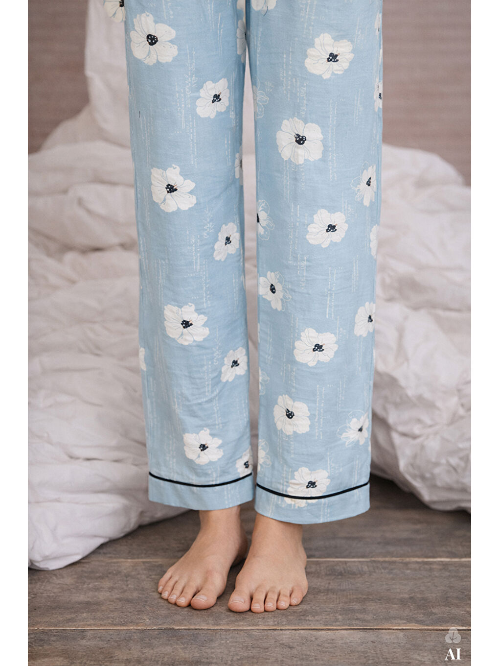 Mavi Kadın V Yaka Çiçek Desenli Ara Biyeli Uzun Kollu Pamuklu Pijama Takımı-2