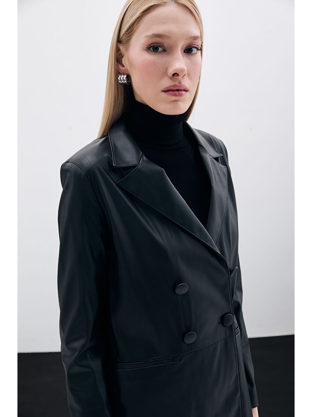 Düğme Detaylı Kruvaze Deri Ceket - Siyah-4