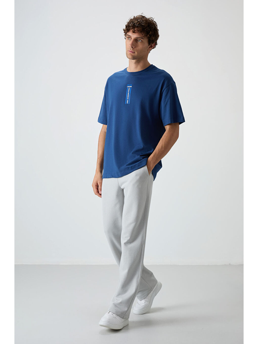 Mavi %100 Pamuk Kalın Yumuşak Dokulu  Fit Baskılı Erkek Tişört - 88360-1