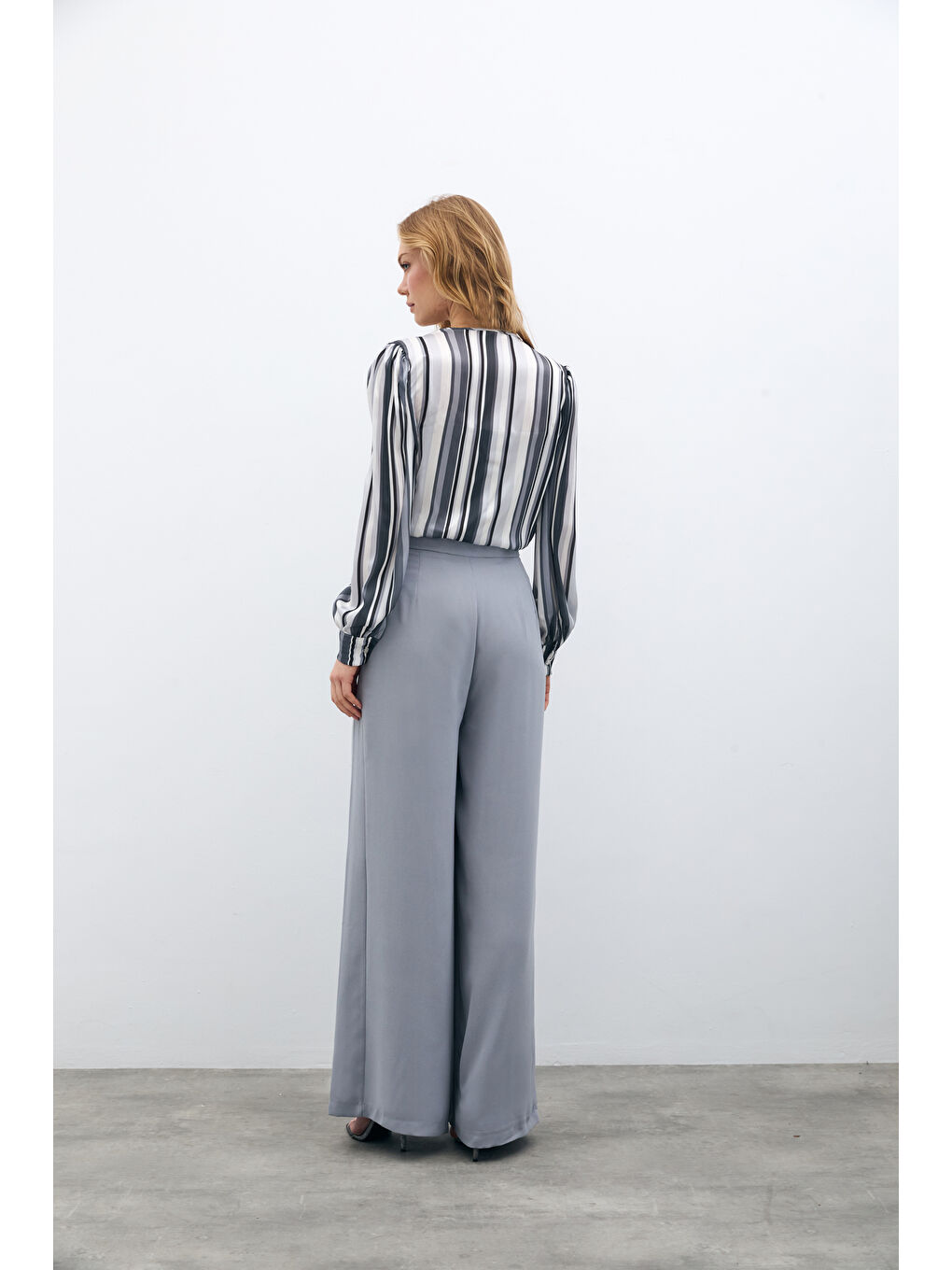 Çizgili Bodysuit Bluz - Gri-5
