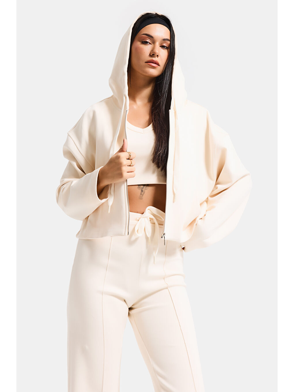 Kadın Bej Renk w5-105 Örme Kumaş Flare Eşofman Büstiyer ve Fermuarlı Sweatshirt 3'lü Kombin Takım-1