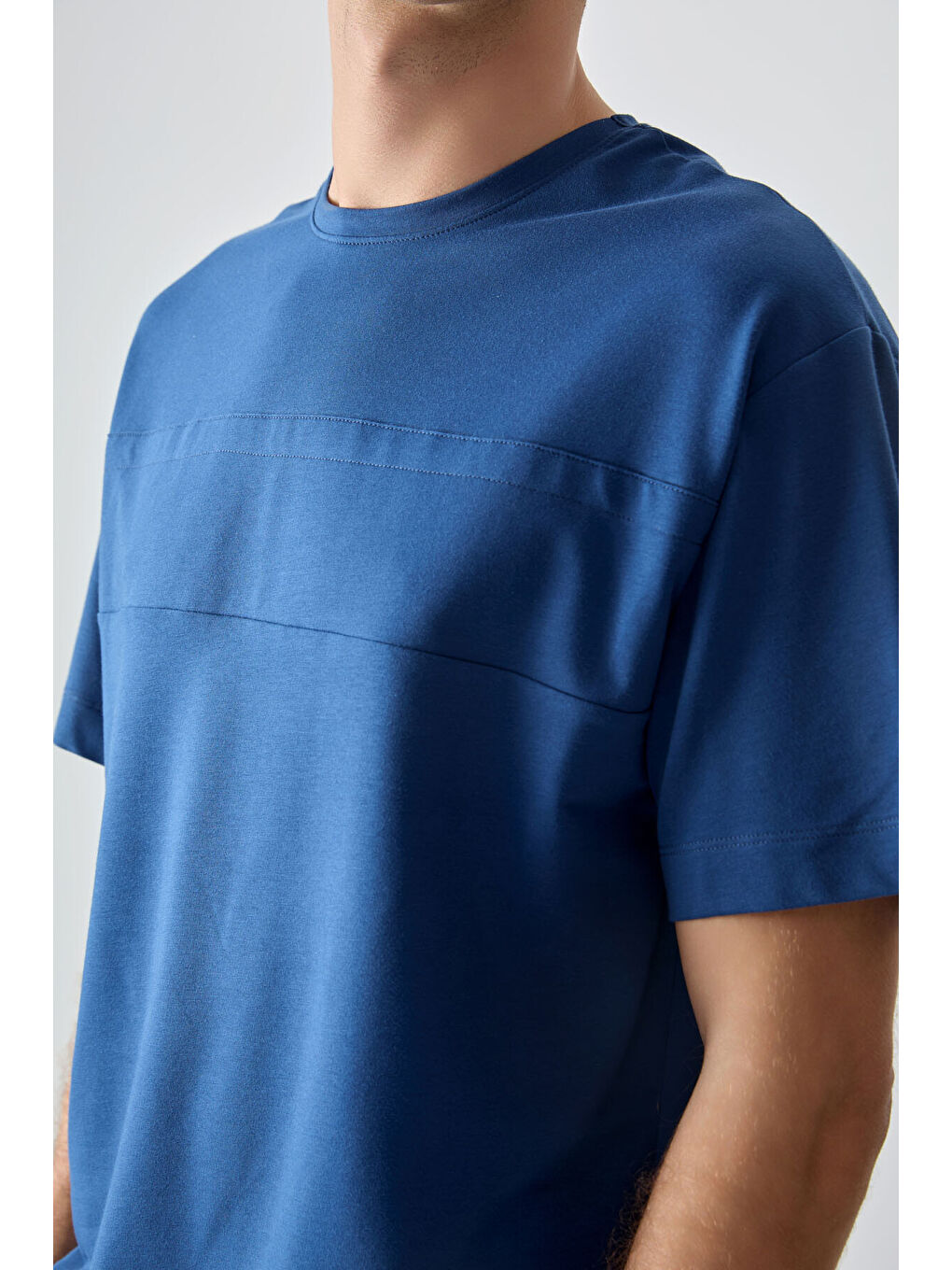 Mavi Parlament Pamuklu Kalın Yumuşak Dokulu Oversize Fit Basic Erkek Tişört - 88378-1