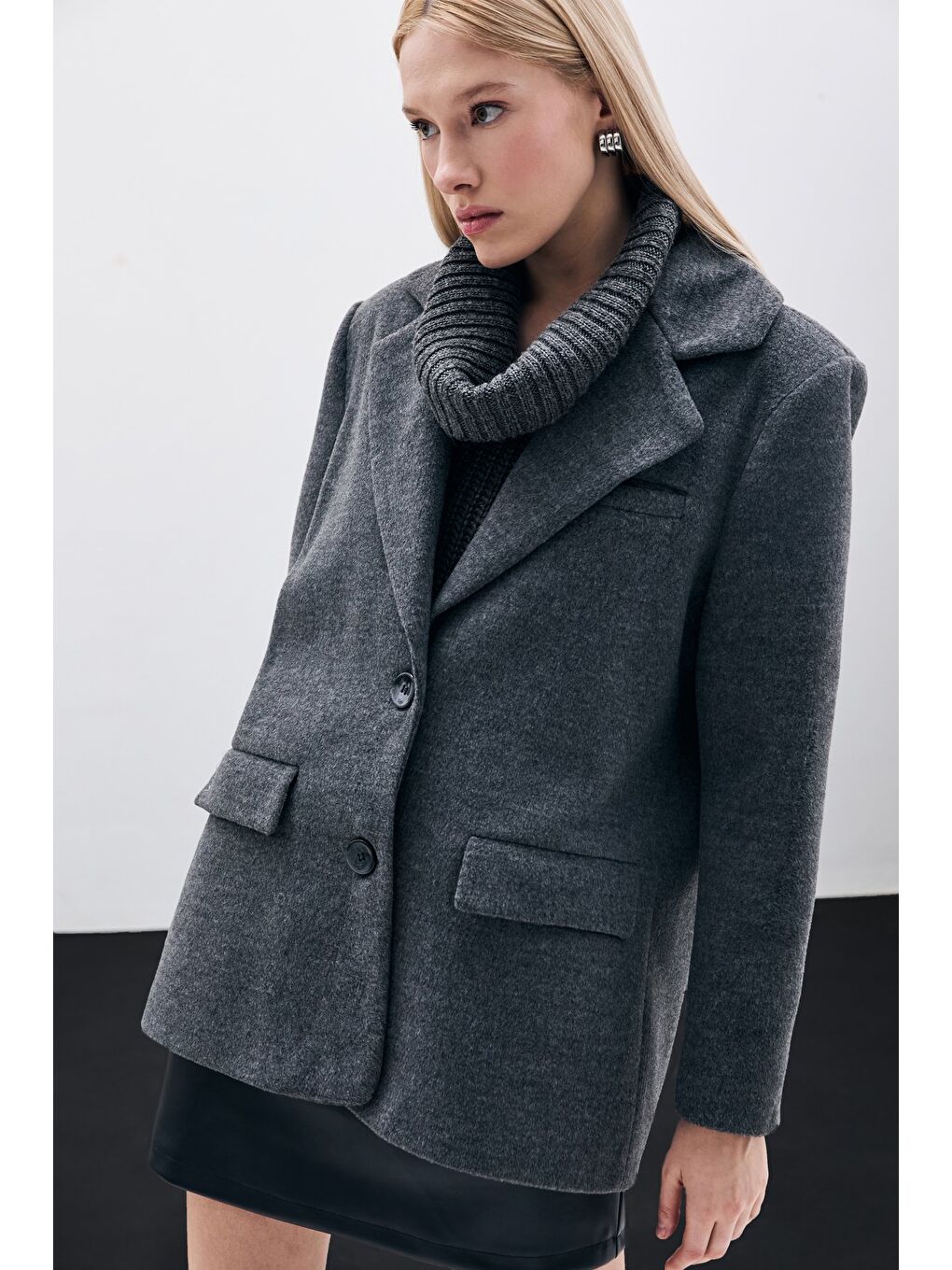 Düğmeli Kaşe Ceket - Siyah-7