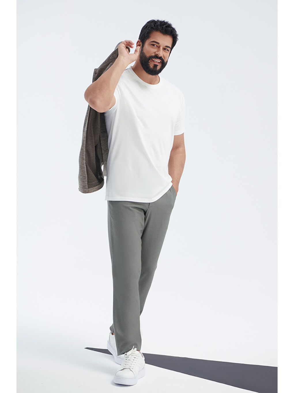 Erkek Beyaz Slim Fit Dar Kesim %100 Pamuk Bisiklet Yaka Kısa Kollu Tişört-7