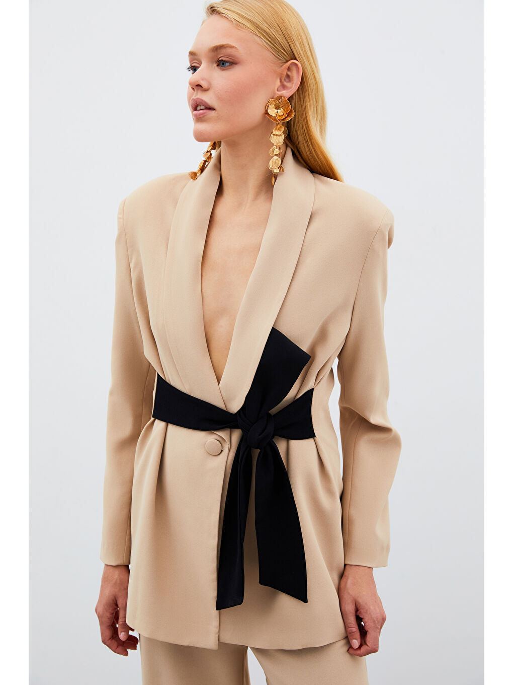 Beli Kuşaklı Uzun Ceket - Bej-4