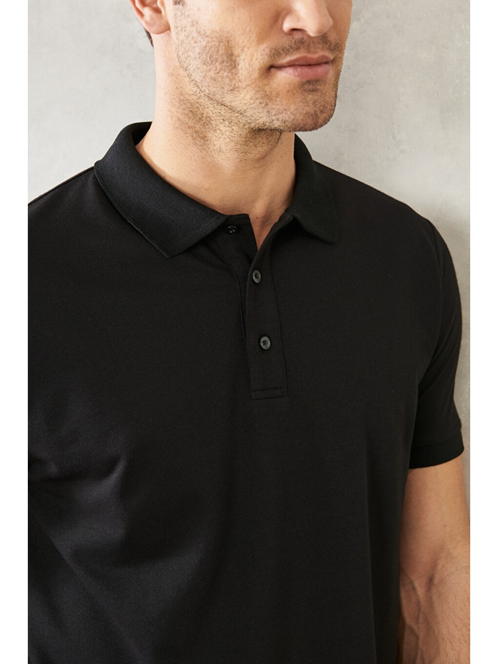 Erkek Siyah-Siyah Slim Fit Dar Kesim Kıvrılmaz Polo Yaka Kısa Kollu Tişört-6