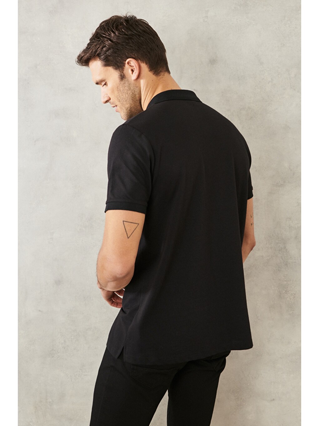 Erkek Siyah-Siyah Slim Fit Dar Kesim Kıvrılmaz Polo Yaka Kısa Kollu Tişört-8
