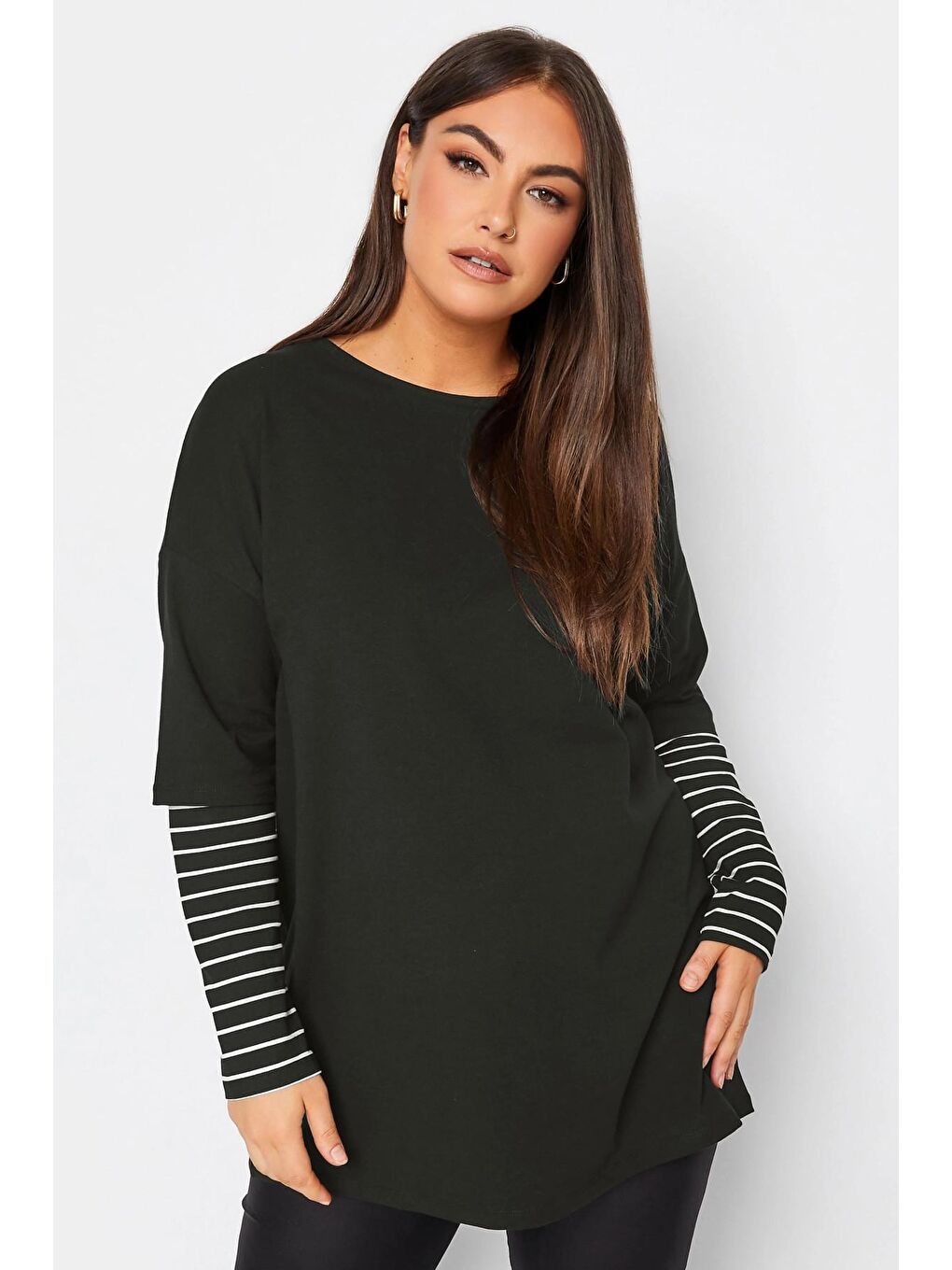 Siyah Büyük Beden Bisiklet Yaka Uzun Kollu Çift Katlı Kolları Çizgili Tişört 302558