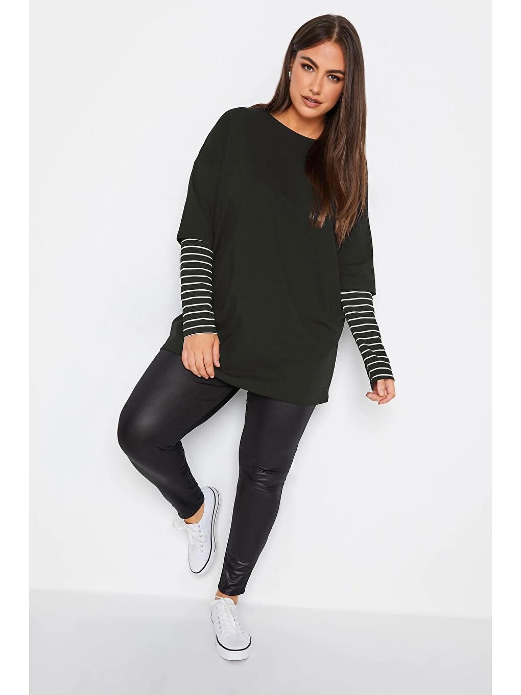 Siyah Büyük Beden Bisiklet Yaka Uzun Kollu Çift Katlı Kolları Çizgili Tişört 302558-1