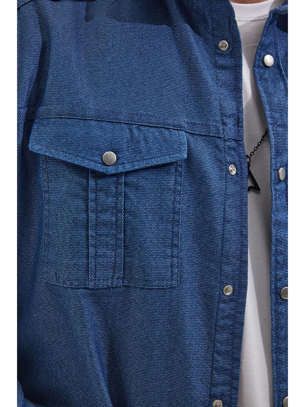 Slim Fit Uzun Kollu Spor Yaka Yıkamalı Çift Cepli Armürlü Denim Jean İndigo Erkek Gömlek-2